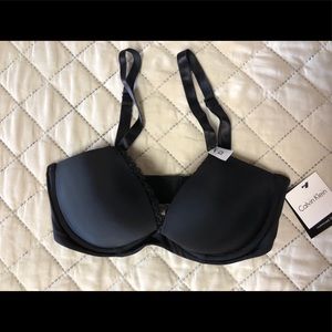 Calvin Klein Customized Lift Bra